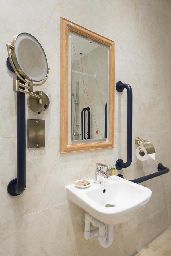 The George Street Hotel Oxford Luaran gambar Disabled toilet facilities